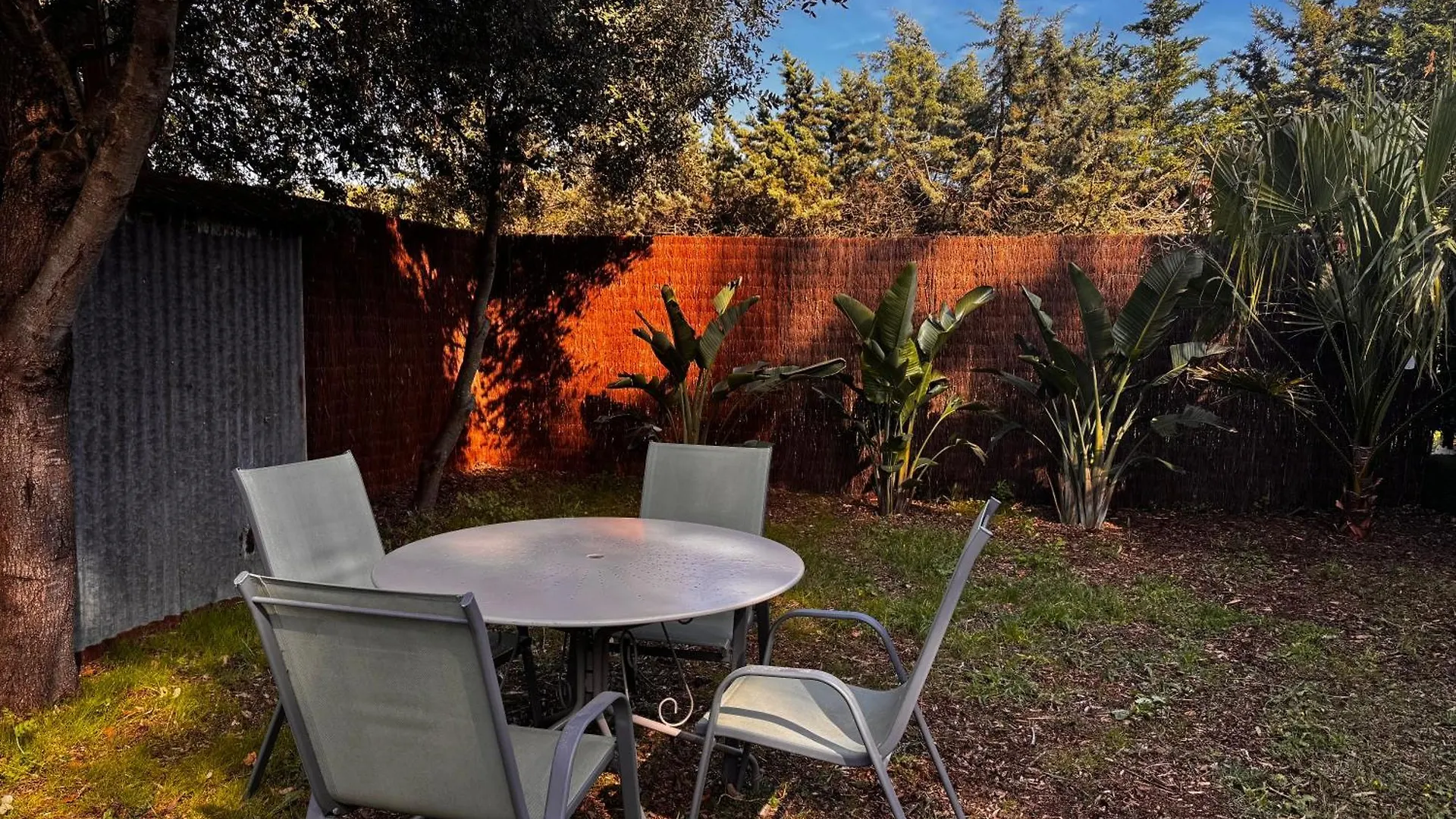 Holiday home Petite Maison Entre Mer Et Foret En Pleine Nature Six-Fours-les-Plages France